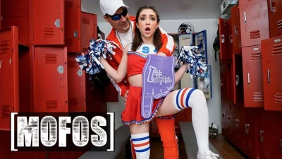 Mofos - Cheerleader Jane Wilde & Coach Eric do their Ass Fucking Ritual before the Big Game