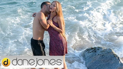 Dane Jones - SexyHub - Romantic Young Couple Sex at Sunset